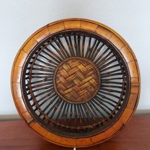 Woven fruit bowl